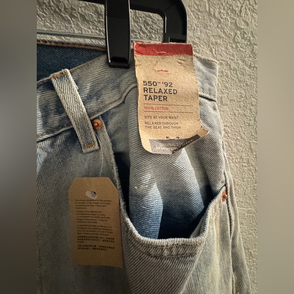 NWT 550™192 RELAXED fir destroyed appearance
TAPER
100% COTTON Sz 34x30 - Picture 2 of 11